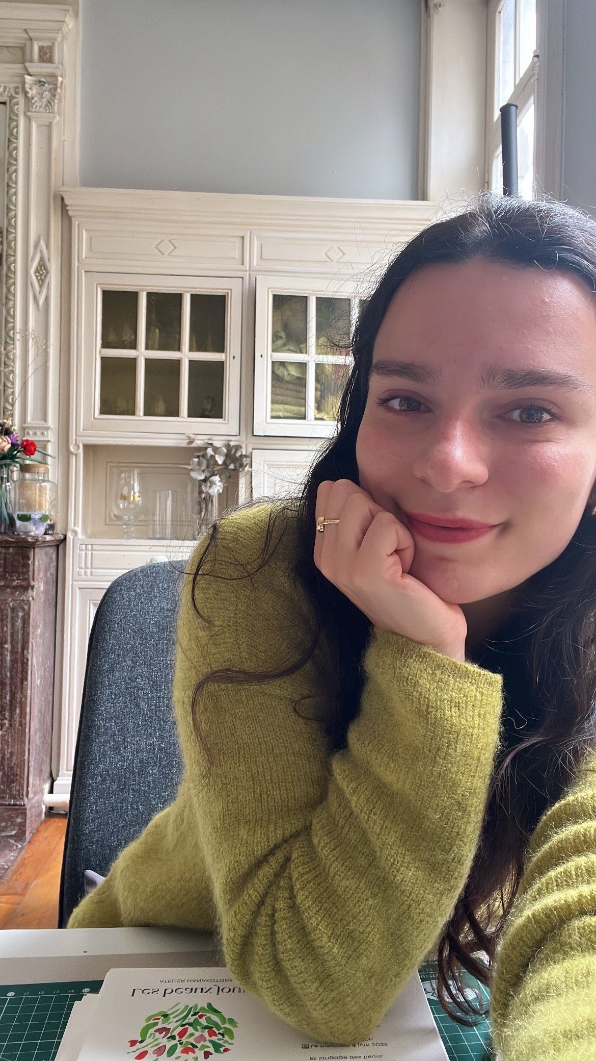 Camille, artiste aquarelliste, fondatrice de l'Atelier Hanakotoba